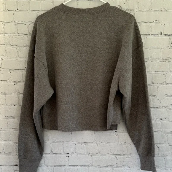 Wild Fable Soft Heather Gray Cropped Crewneck Sweatshirt - Picture 6 of 8